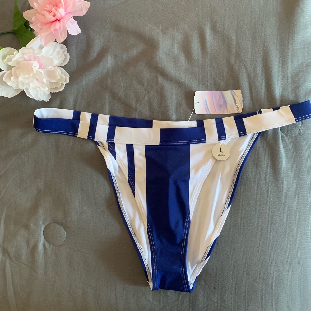 Bikini bottoms